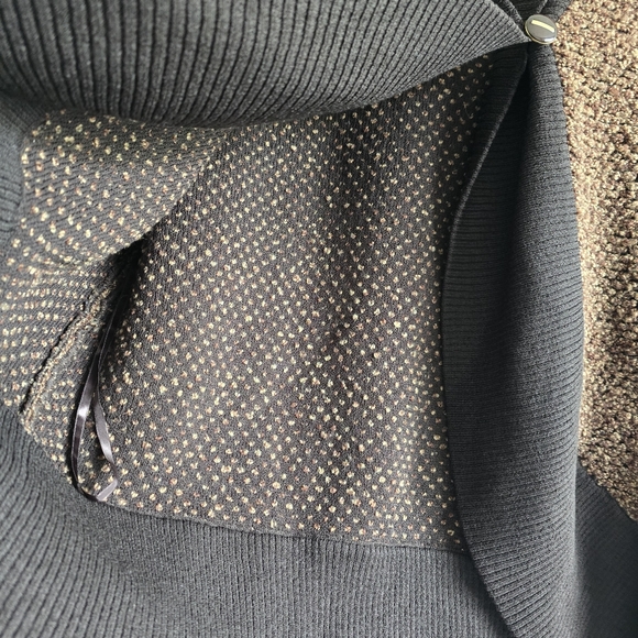 St. John Cozy Brown Knit Sweater L - Picture 5 of 9